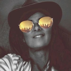 Meet your Posher, Pamela